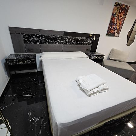 Apartamentos Benidorm Black Εξωτερικό φωτογραφία