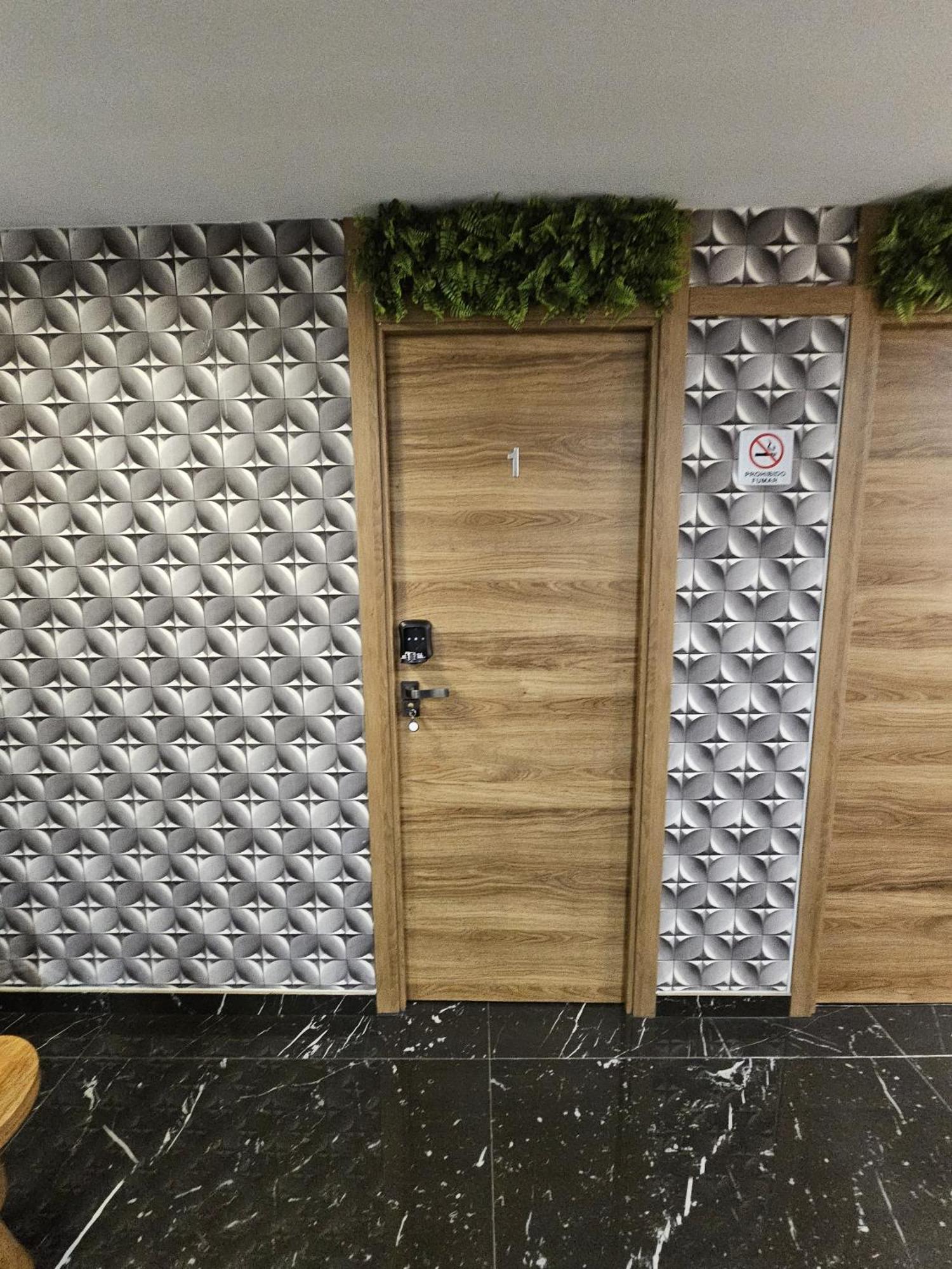 Apartamentos Benidorm Black Εξωτερικό φωτογραφία