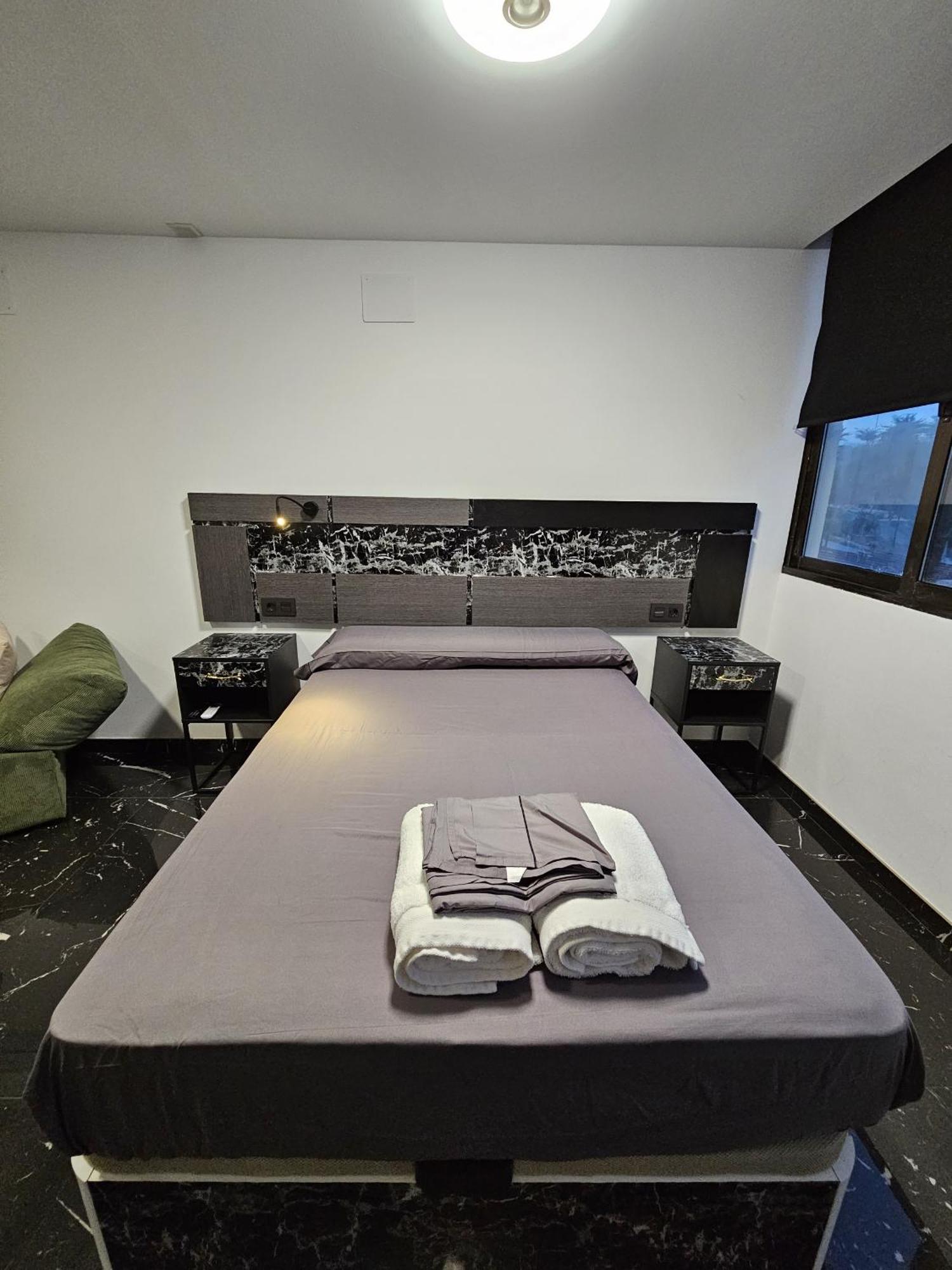 Apartamentos Benidorm Black Εξωτερικό φωτογραφία